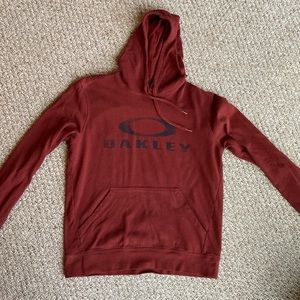 Maroon Oakley hoodie size L